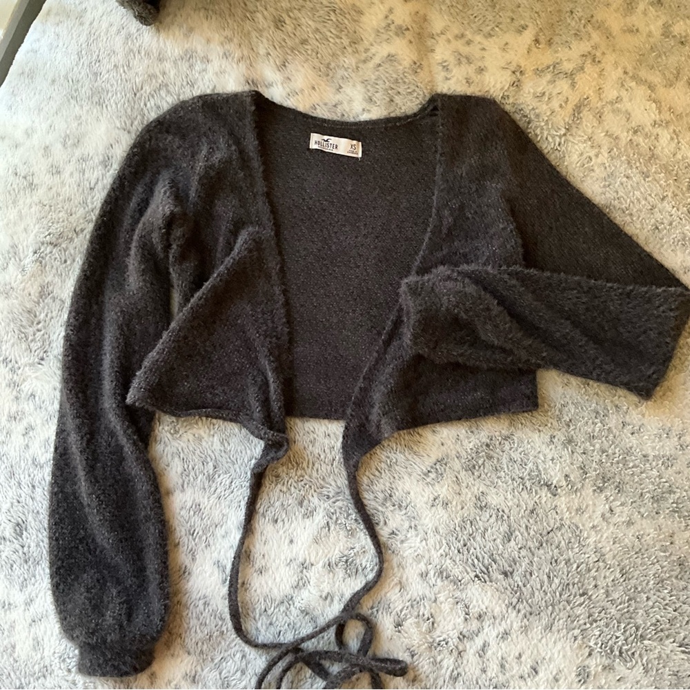 Hollister cropped super soft tie long sleeve shirt